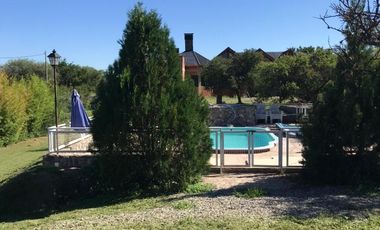 Cabañas y Restaurante con 8.000m2 de terreno en Cortaderas San Luis
