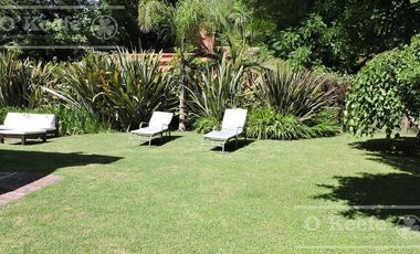 Casa de estilo colonial en venta  en Country Club El Carmen
