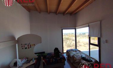 VENTA DE CASA EN CHOCON MEDIO