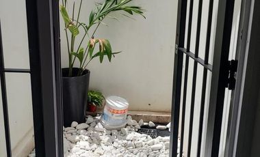 Monoambiente muy bien ubicado.