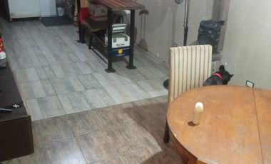 VENDO CASA 4 AMBIENTES MAS DEPARTAMENTO EN BARRIO BOSQUE ALEGRE