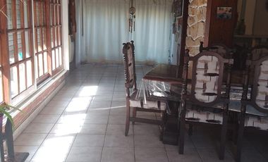 VENDO CASA 4 AMBIENTES MAS DEPARTAMENTO EN BARRIO BOSQUE ALEGRE