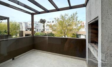 Departamento Duplex de 3 Ambientes en Los Senderos en Venta