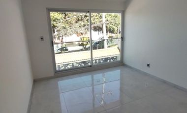 CASA EN VENTA EN JARDINDES DE BELLAVISTA
