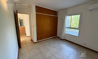 Alquiler 3 dormitorios - Villa Allende Golf - Uspallata al 400