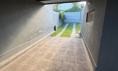 Alquiler 3 dormitorios - Villa Allende Golf - Uspallata al 400