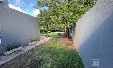 Alquiler 3 dormitorios - Villa Allende Golf - Uspallata al 400