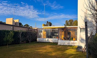 Casa en Barrio Las Huertas, 501 y 155 Gorina