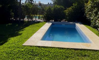 Casa en Barrio Las Huertas, 501 y 155 Gorina