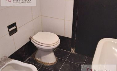 Casa 2 dormitorios- Berisso centro.