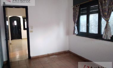 Casa 2 dormitorios- Berisso centro.