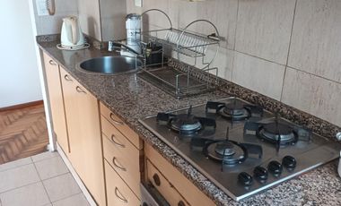 2 Amb Equipado/ Piso alto con TERRAZA / Muy Luminoso / Caballito