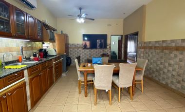Casa de 4 ambientes en lote propio en Ramos Mejia