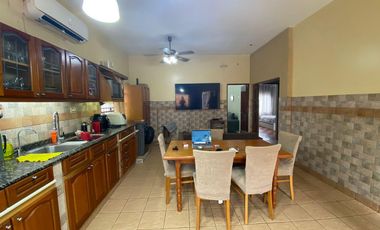Casa de 4 ambientes en lote propio en Ramos Mejia
