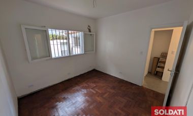 Venta casa en Bella Vista - reciclada a nuevo, a estrenar!