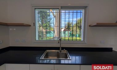 Venta casa en Bella Vista - reciclada a nuevo, a estrenar!