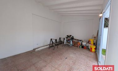 Venta casa en Bella Vista - reciclada a nuevo, a estrenar!