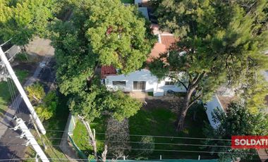 Venta casa en Bella Vista - reciclada a nuevo, a estrenar!