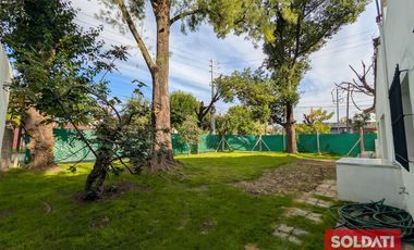 Venta casa en Bella Vista - reciclada a nuevo, a estrenar!