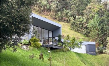 Arriendo casa campestre de 3 alcobas en El Escobero