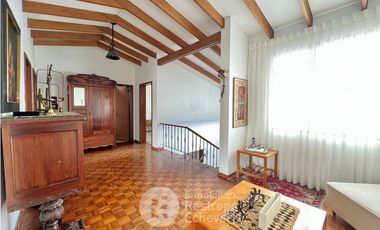 Casa Comercial en Arriendo, barrio Guayacanes, Manizales