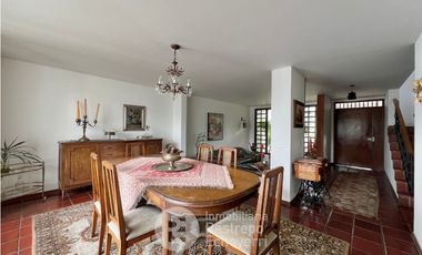Casa Comercial en Arriendo, barrio Guayacanes, Manizales
