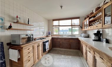 Casa Comercial en Arriendo, barrio Guayacanes, Manizales
