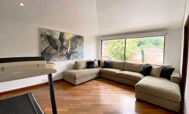 Venta casa envigado a cerca del poblado 2 niveles remodelada luxury