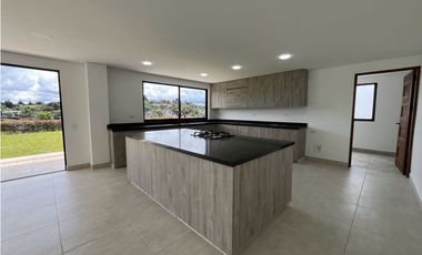 Casa en Arriendo en Vía San Antonio - La Ceja