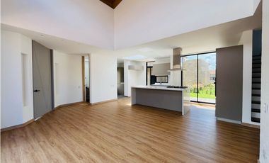 ARRIENDO CASA DE UN PISO, CAJICA