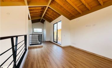 ARRIENDO CASA DE UN PISO, CAJICA