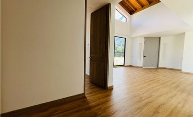 ARRIENDO CASA DE UN PISO, CAJICA