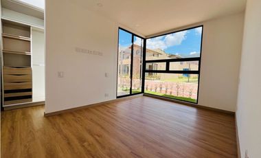 ARRIENDO CASA DE UN PISO, CAJICA
