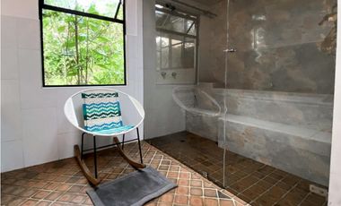 Cabaña para la renta amoblada en Santa Elena