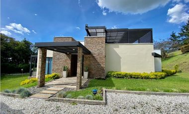 Arriendo casa campestre amoblada en Pontezuela – Rionegro