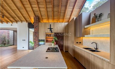 Casa Campestre para Estrenar en Parcelación El Retiro