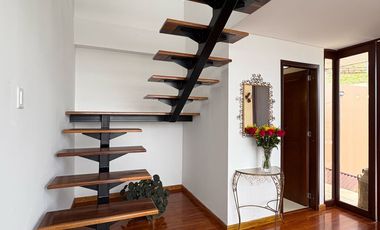 SE VENDE CASA MODERNA EN ZIPACÓN - ÁREA 236 m2