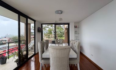 SE VENDE CASA MODERNA EN ZIPACÓN - ÁREA 236 m2
