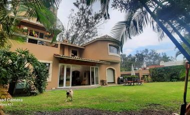 Casa en renta con uso de suelo mixto