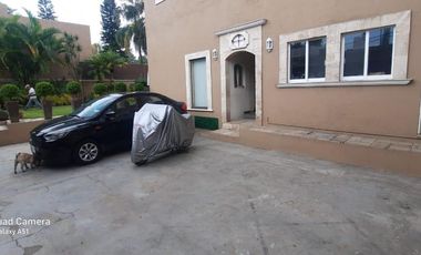 Casa en renta con uso de suelo mixto