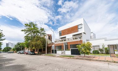 Departamento 2 ambientes al frente estrenar con patio