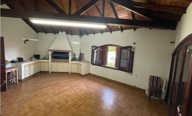 Casa estilo colonial en venta - Divino Rostro