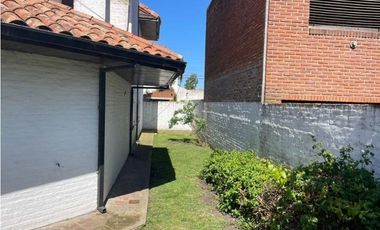 Casa estilo colonial en venta - Divino Rostro