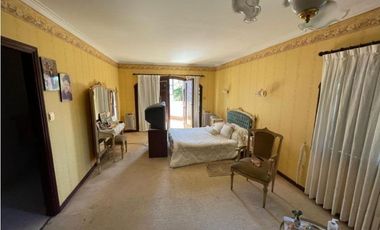 Casa estilo colonial en venta - Divino Rostro