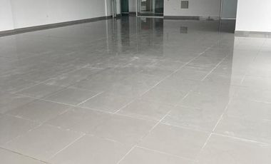 Oficina en Alquiler en Diva de Gama - Hermosa vista - 200 m2