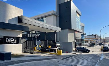 Oficina en Alquiler en Diva de Gama - Hermosa vista - 200 m2