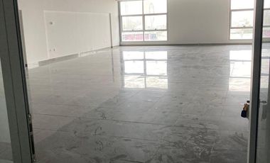 Oficina en Alquiler en Diva de Gama - Hermosa vista - 200 m2