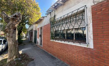 Lote en Venta en Olivos Lote propio de 10x28 Apto dúplex (3 unidades) Fot 1 Fos 0.6 Zonificación R2