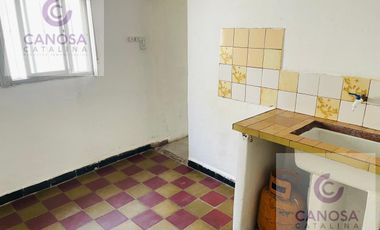 CASA Y DEPTO AL FONDO VENTA