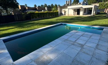 Quinta en venta en Loteo Bosque La Salle, sobre Bv. del Bosque